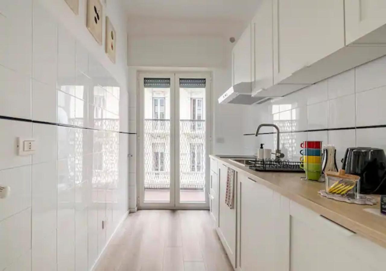 So Fine Petruzzelli Flat Apartment Bari Exterior photo